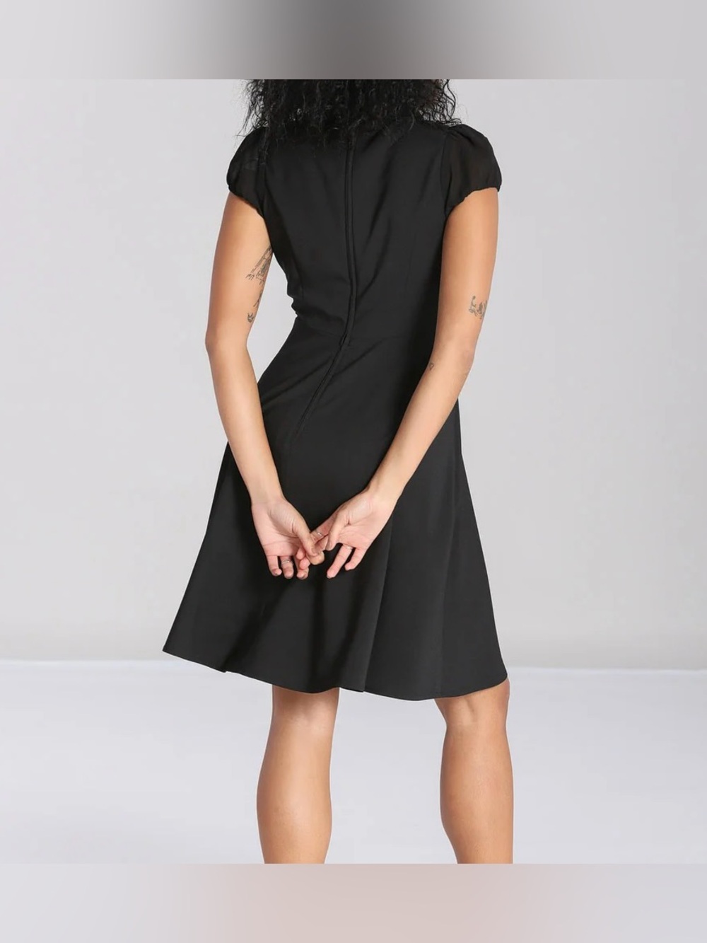 Roesia Dress - Hell Bunny - Picture 2 of 7